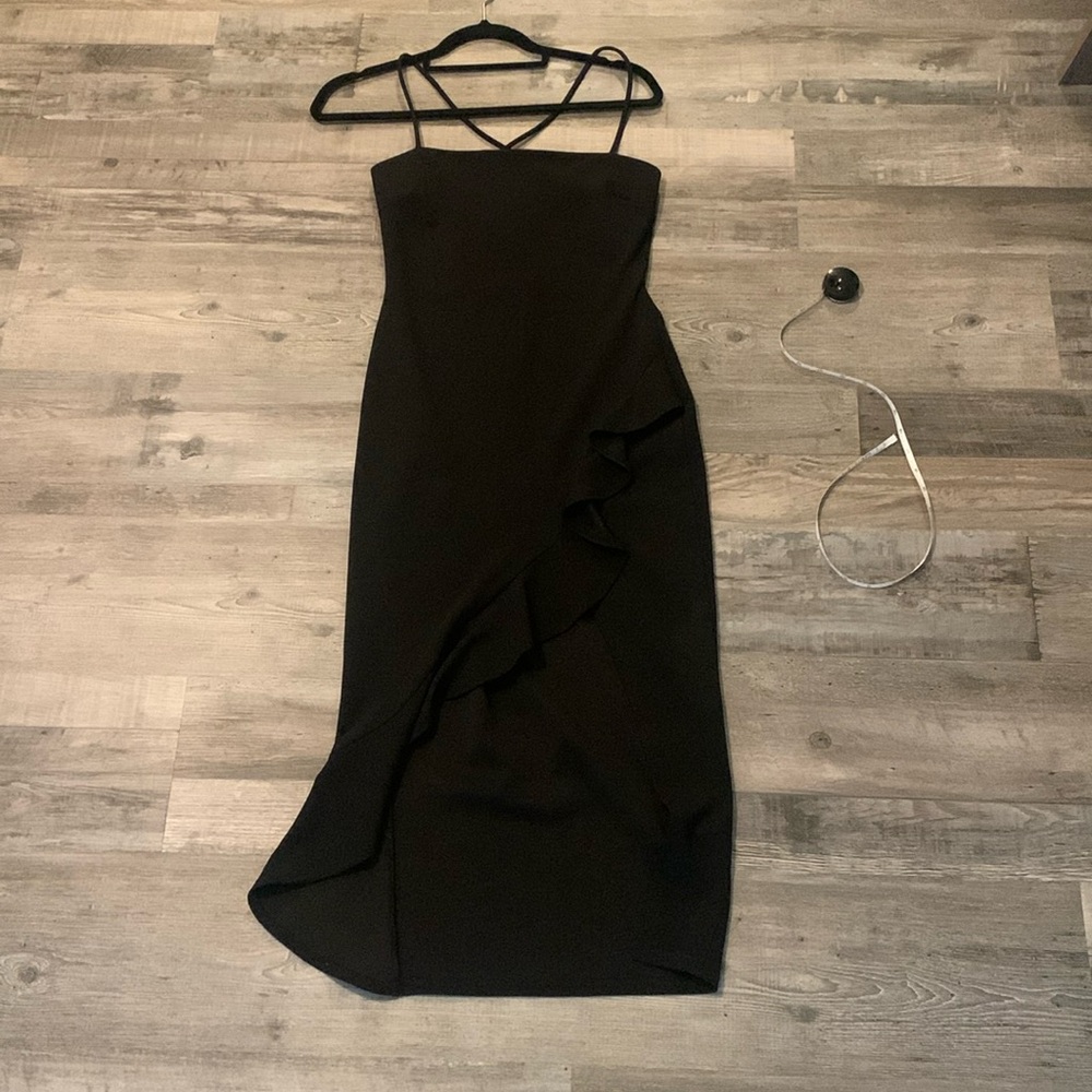 Windsor Ruffle detail black Midi dress S/M